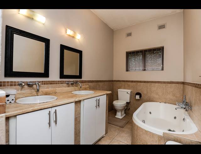 3 BEDROOM APARTMENT FOR SALE IN UMHLANGA RIDGE